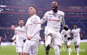 开云体育-赛前多特蒙德备战法国杯；单刀错失细节曝光；底气十足；球队文化再被提及